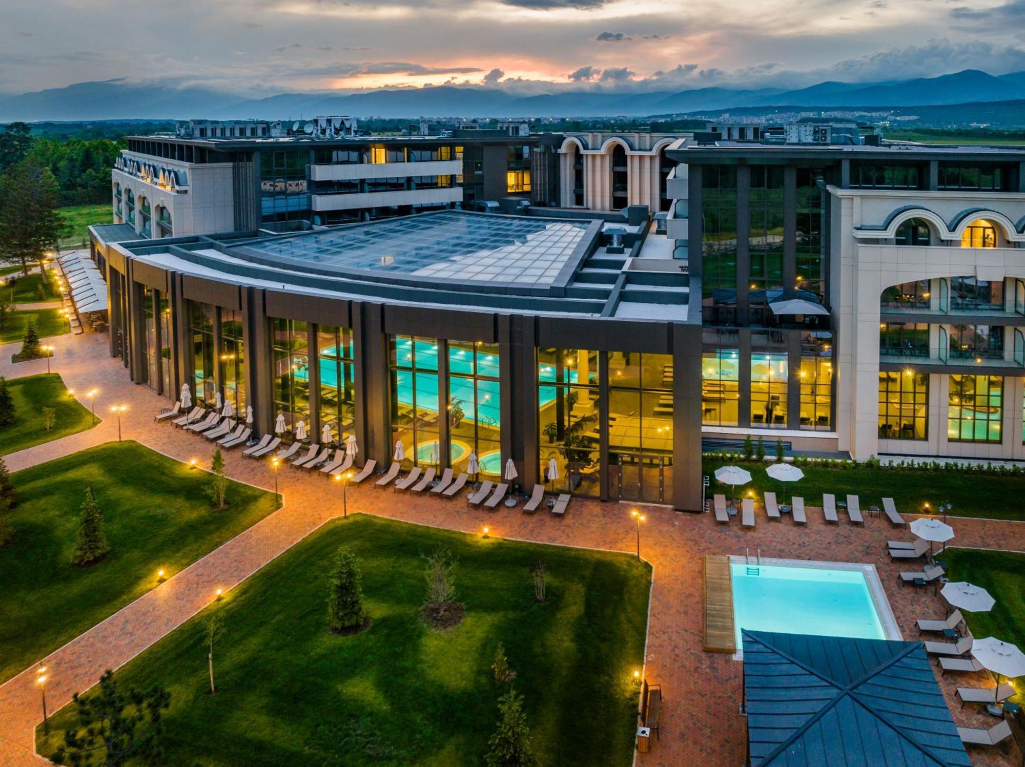 Kings' Valley Medical & Spa Hotel Kazanlak Kültér fotó